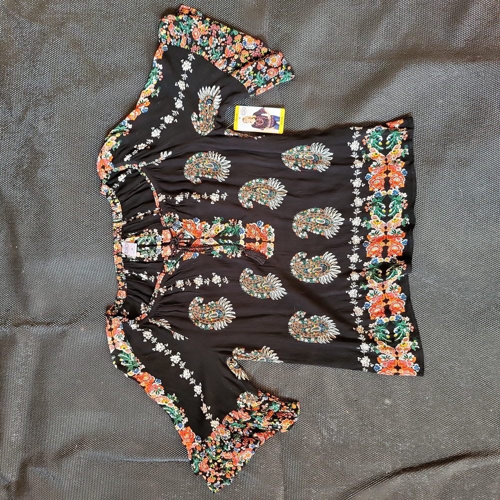 Women's medium Bila top, black. New with tags!